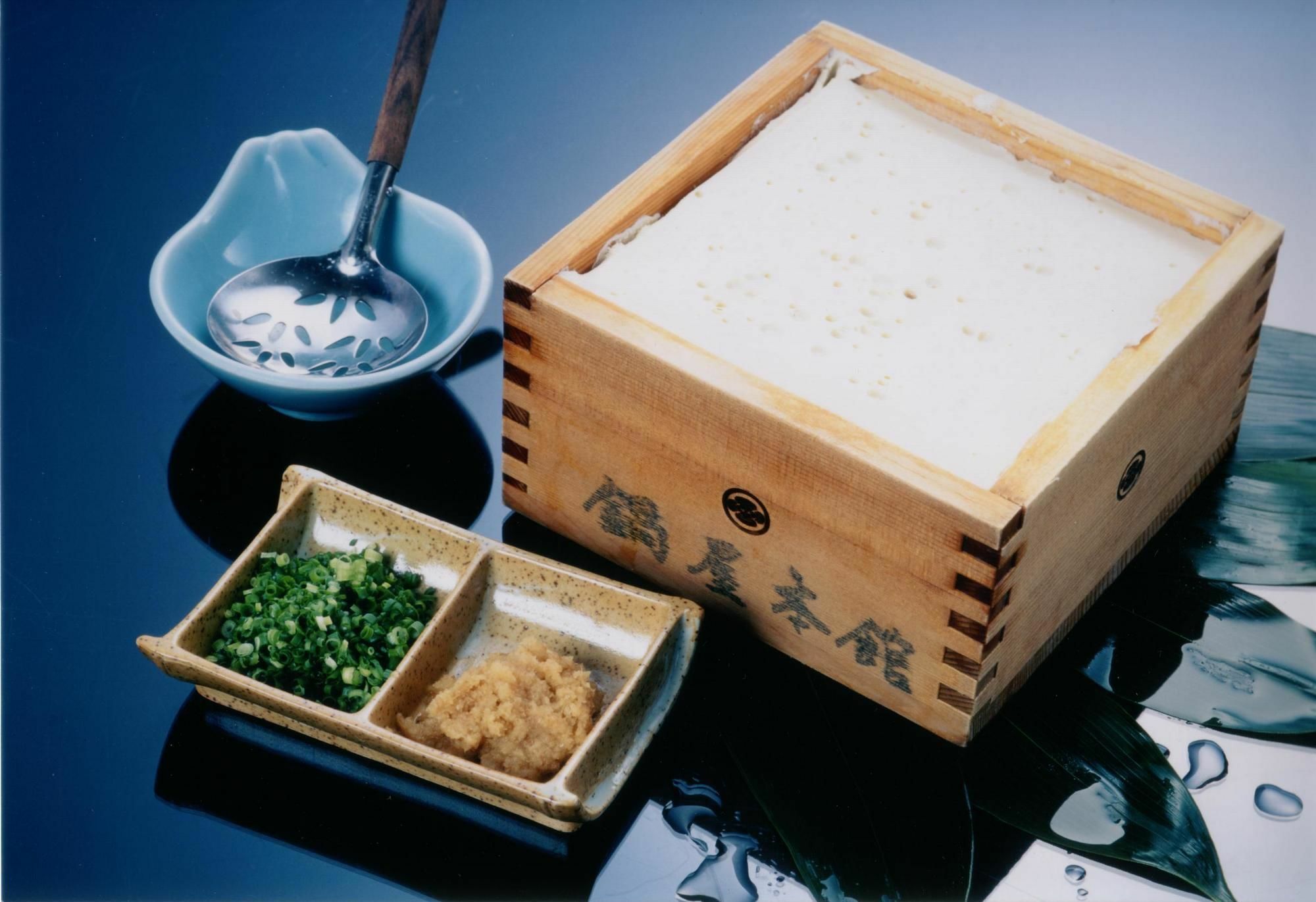 Отель Hitoyoshi Onsen Nabeya Экстерьер фото